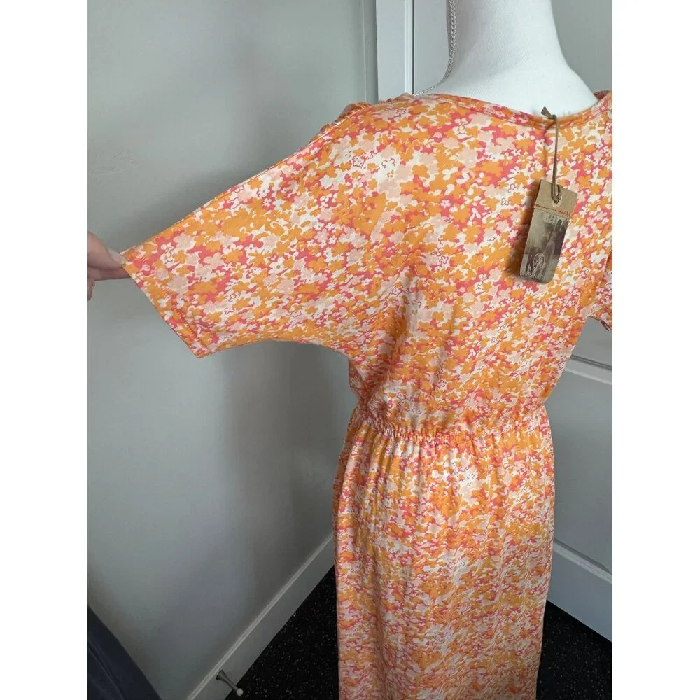 Alternative Flutter-Sleeve Flamingo Ditzy Print V-Neck Elastic Waist Dress Women - Picture 5 of 13